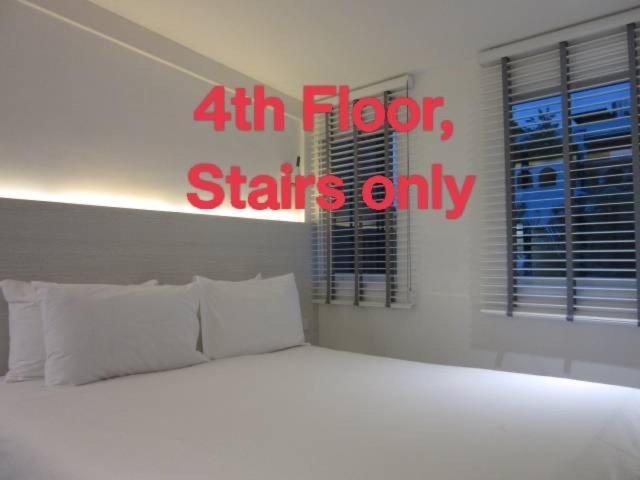 Hotel Urban House Bangkok Esterno foto