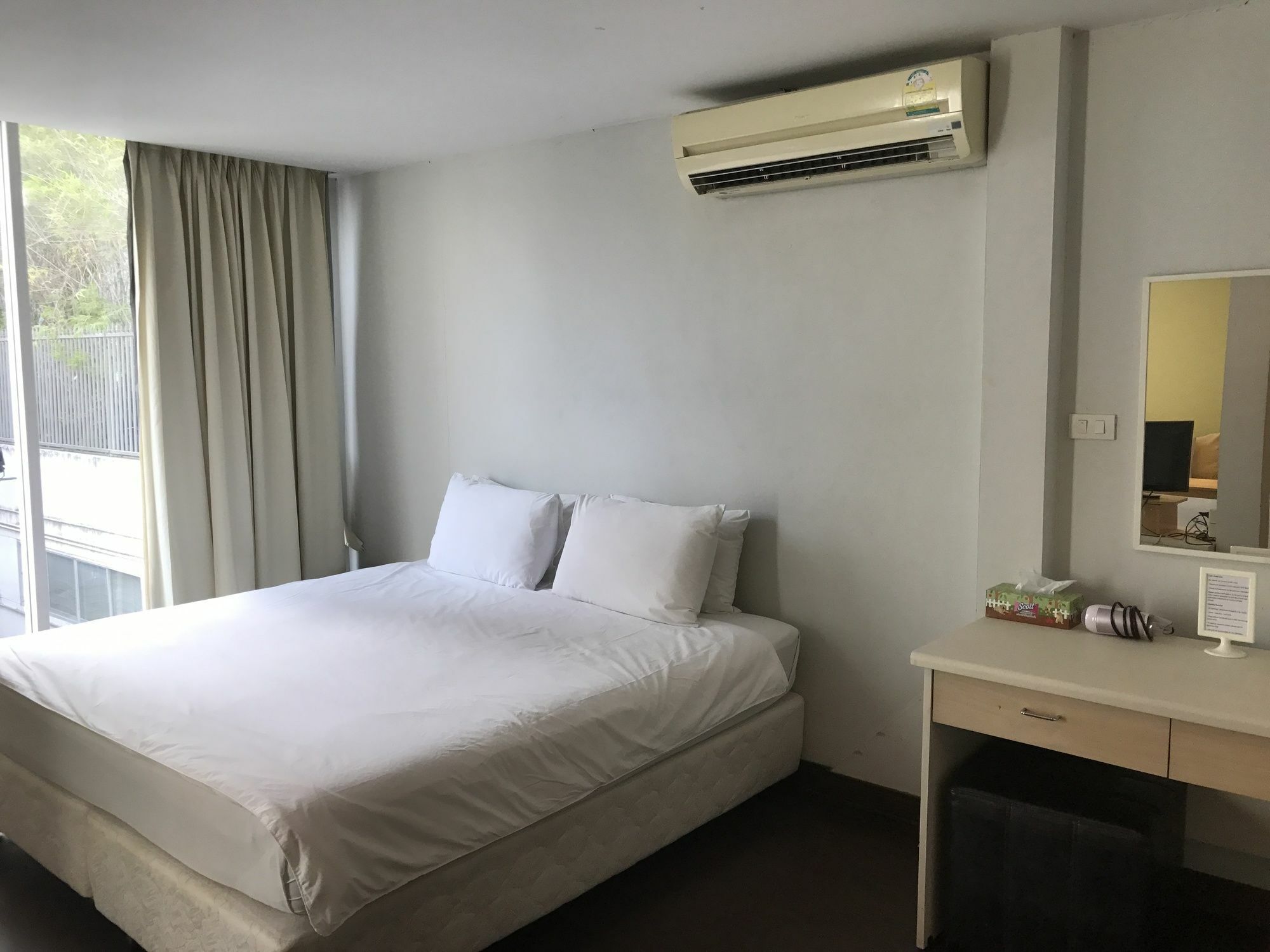 Hotel Urban House Bangkok Esterno foto