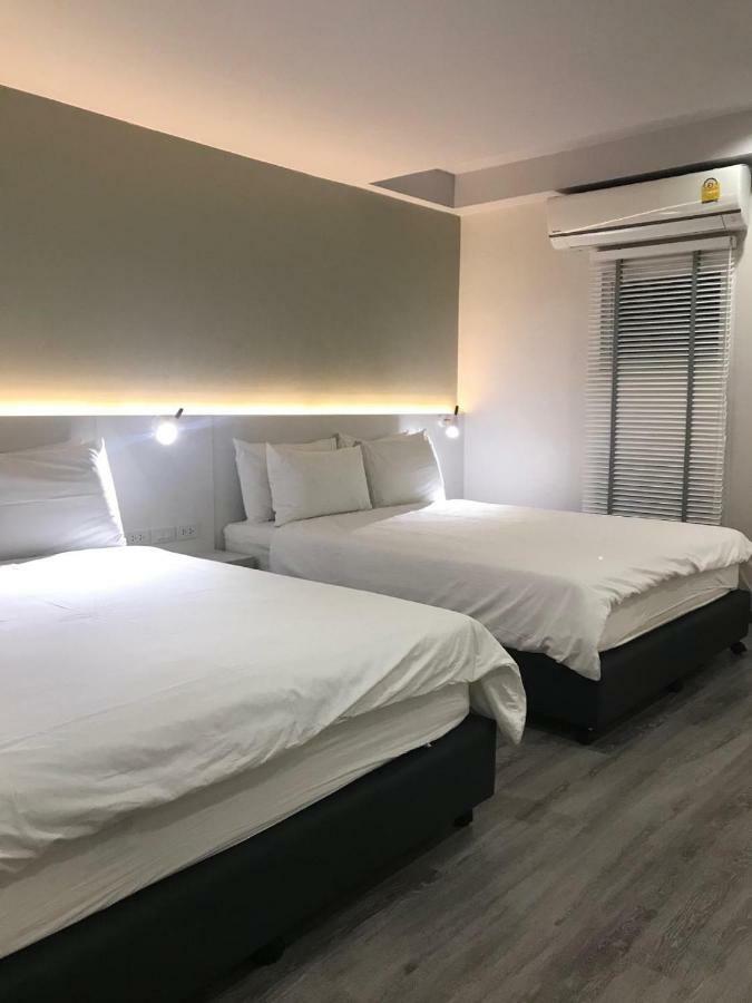 Hotel Urban House Bangkok Esterno foto